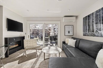 124 E Durant Ave #6