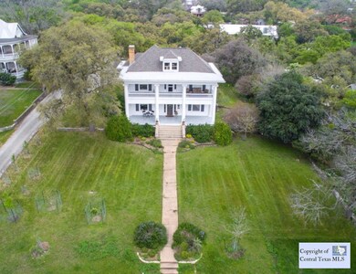 714 Burleson St, San Marcos, TX 78666 - photo 2