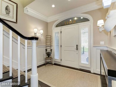 10847 Symphony Park Dr, North Bethesda, MD 20852 - photo 2