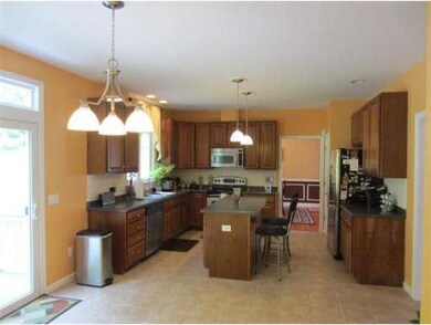 40 Aspen Ave, South Grafton, MA 01560 - photo 6