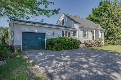 15 Gaffney St, Nashua, NH 03060 - photo 2