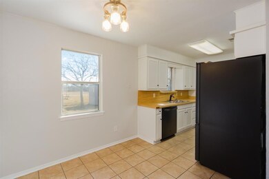 1002 N Miller St, Decatur, TX 76234 - photo 6