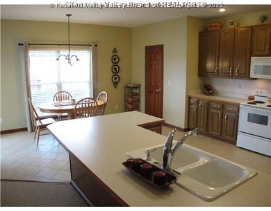 266 Frazier Way, Scott Depot, WV 25560 - photo 5