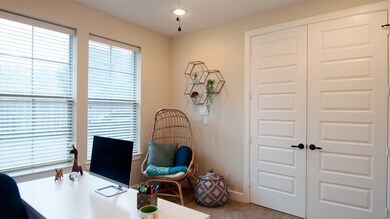 4007 Beacon Fisher Dr, Houston, TX 77018 - photo 4