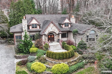 133 Oak Dr, Upper Saddle River, NJ 07458 - photo 4