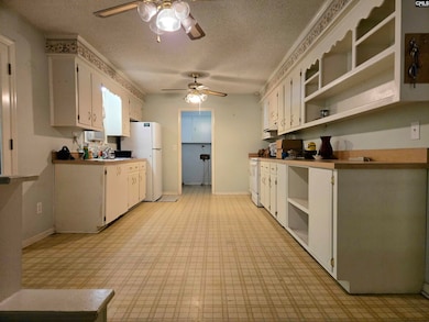 100 Marilyn Ln, West Columbia, SC 29172 - photo 6