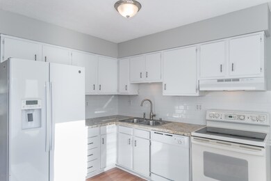 10906 Oak Harbor Dr L-3