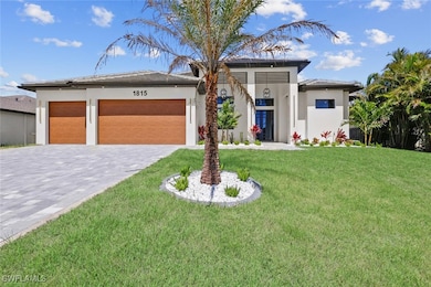 Prairie-style house with a front lawn, decorative