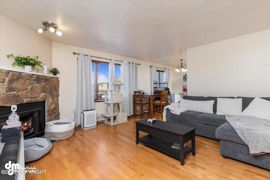 03-Living Room-DW-1367