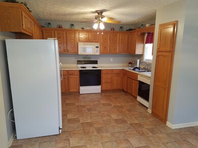 403 Mallard Dr, Frankfort, KY 40601 - photo 5