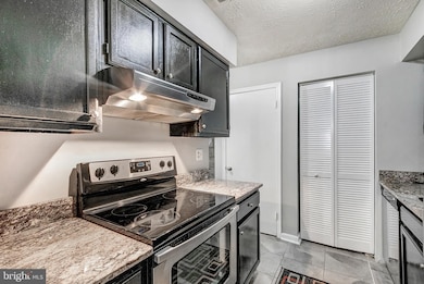 11416 Honeysuckle Ct unit 8-4, Upper Marlboro, MD 20774 - photo 3