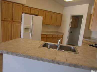 142 Jarbidge Ct, Fallon, NV 89406 - photo 2