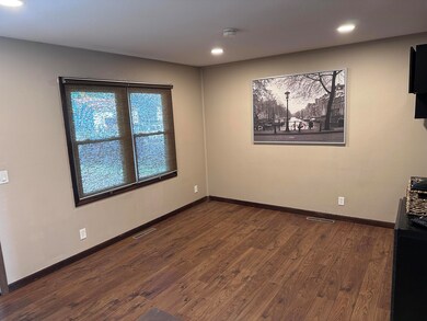 5442 N Howell St, Davenport, IA 52806 - photo 6