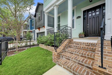 833 E 26th St, Houston, TX 77009 - photo 2