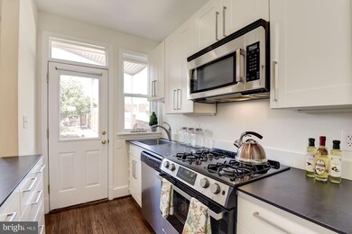 3122 Warder St NW, Washington, DC 20010 - photo 7