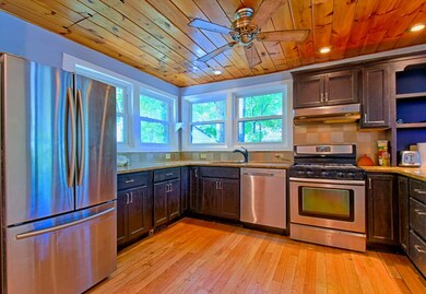 712 Berry River Rd, Barrington, NH 03825 - photo 2