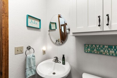 906 Thelma Dr, Granbury, TX 76049 - photo 6