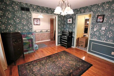 Great spot for all those family gatherings & holid