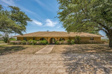 6773 Gregg Rd Krum TX