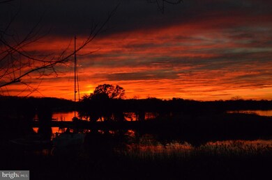 621 Harbor Dr, Annapolis, MD 21403 - photo 5