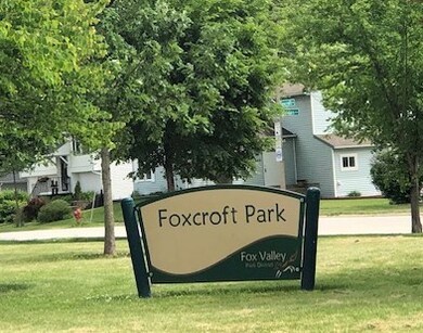 1886 Carnation Ct unit B, Aurora, IL 60506 - photo 5