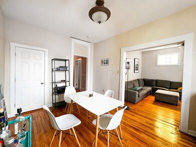 102 Trowbridge St unit 3R, Cambridge, MA 02138 - photo 4