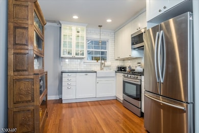 203 Locust Dr, Cranford, NJ 07016 - photo 5