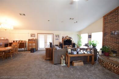 2901 N Badger Dr, Sallisaw, OK 74955 - photo 7