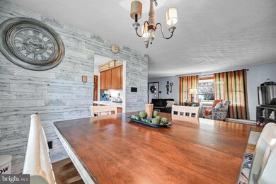 15 West St, Glen Rock, PA 17327 - photo 6