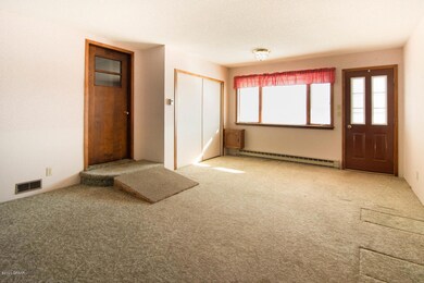 520 5th Ave S Crookston MN-large-003-004