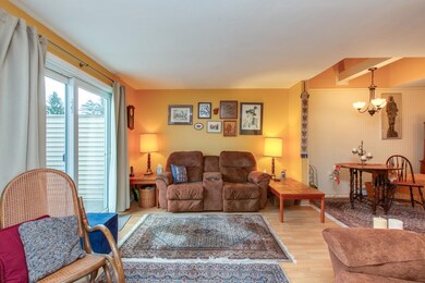 8 Bluffs Dr, Concord, NH 03303 - photo 5