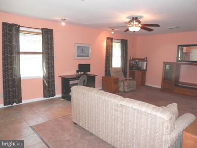 111 Winding Way, Morrisville, PA 19067 - photo 4