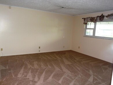 781 Cottrell Dr, Columbus, OH 43228 - photo 3