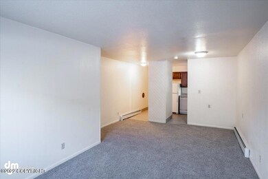 07-Living Room_ELI04659-HDR