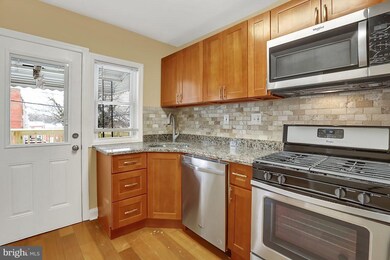 1017 Lyndhurst St, Baltimore, MD 21229 - photo 3