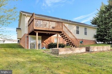 956 Seldon Dr, Strasburg, VA 22657 - photo 3