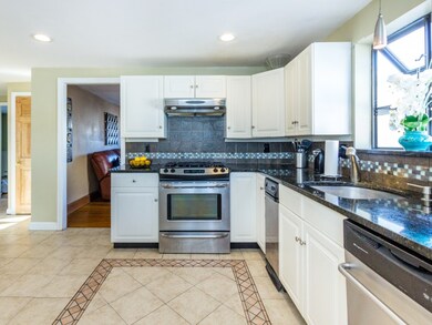 37 Parke Ave, Quincy, MA 02171 - photo 5