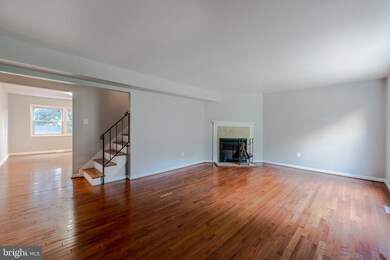 13014 Midsummer Ln, Bowie, MD 20715 - photo 3