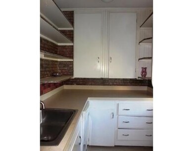 46 Fairview Ave unit 2, Jefferson, MA 01522 - photo 4