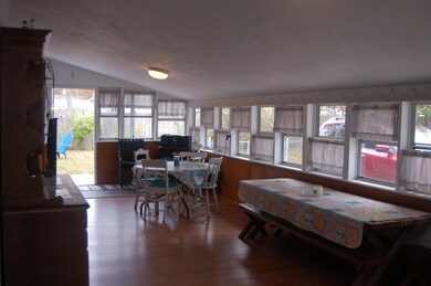 6 Pleasant St, Wareham, MA 02571 - photo 4