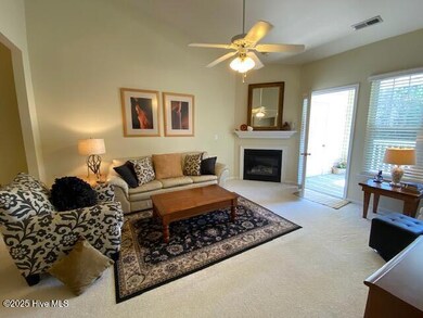 4523 Sagedale Dr unit 303, Wilmington, NC 28405 - photo 5