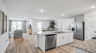 31_Riverwalk_Cali_2_Kitchen_Dining