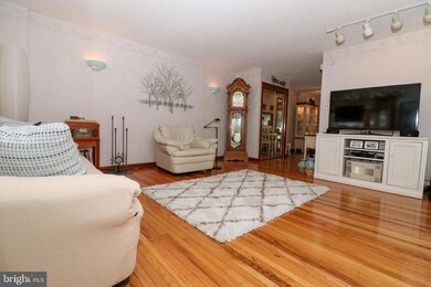 2899 Tremont St, Philadelphia, PA 19136 - photo 4