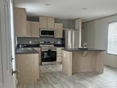 14876 Washington Rd unit 129, West Burlington, IA 52655 - photo 3