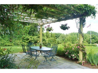 110 Willett Rd, Saunderstown, RI 02874 - photo 5