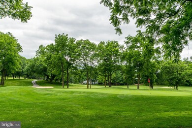 270 S Tamarac Dr, Shepherdstown, WV 25443 - photo 3