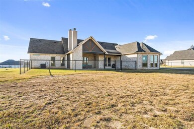 324 El Pescado Ct, Godley, TX 76044 - photo 4