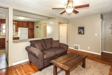 1319 Lewison Ave NE, Grand Rapids, MI 49505 - photo 4