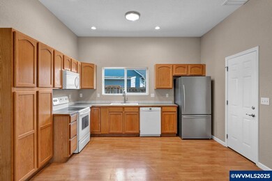 193 Jade (195) Place, Philomath, OR 97370 - photo 5