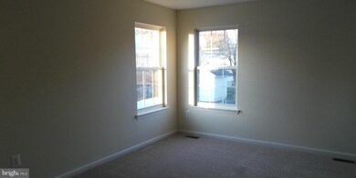 8402 Maple St, Laurel, MD 20707 - photo 5